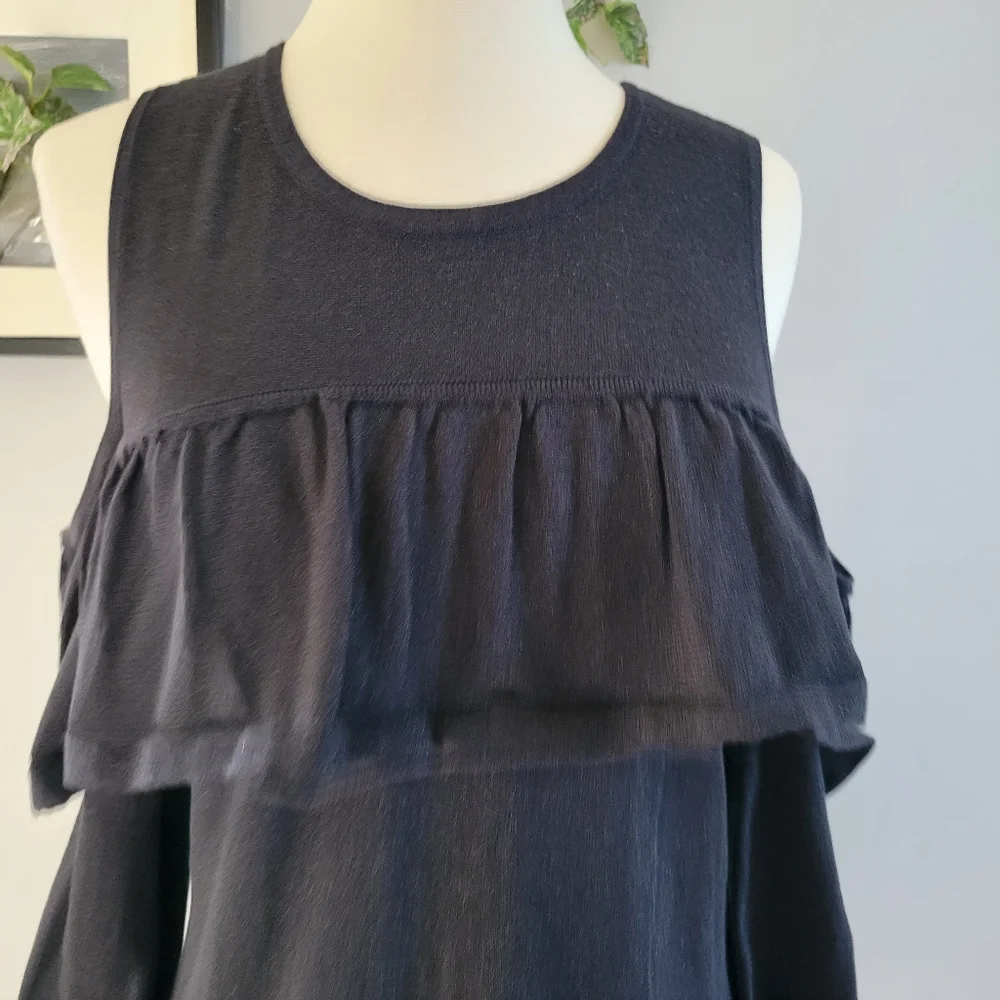 Lilly Pulitzer Burke Onyx Metallic Pullover Cold Shoulder Ruffle Sweater Black M - Picture 4 of 10